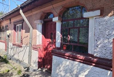 Casă cu 3 camere în Central - 8