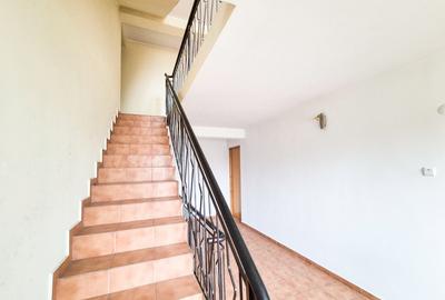 Casă cu 10 camere cu Teren 265 Mp în Găvana - 17