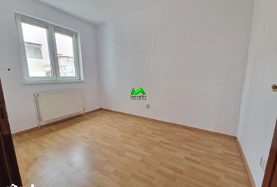 Apartament cu 3 camere în Central - 6