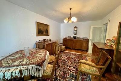 Apartament cu 4 camere decomandat în 7 Noiembrie - 4