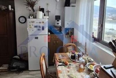 Apartament cu 2 camere în Cetate - 1