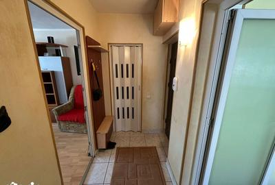 Apartament cu 3 camere semidecomandat în Central - 3