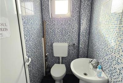 Spațiu comercial, de 100.30000305176 mp, în Capitol - 10
