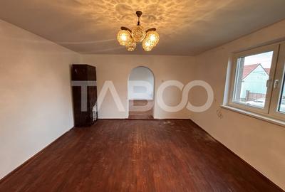 Casa individuala de vanzare cu 3 camere 1020 mp teren in Hamba - 12