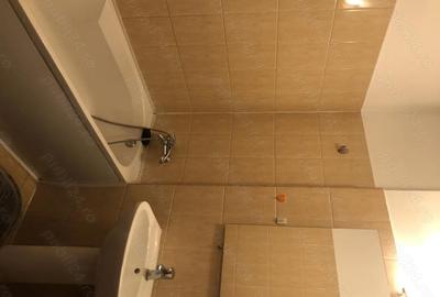 Garsonieră decomandată în Titan - 1