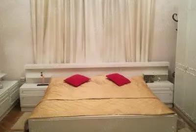 Casă cu 6 camere în Central