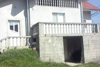 Casă în Berislăvești - 1
