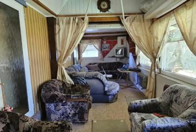 Casă cu 3 camere cu Teren 838 Mp în Central - 11