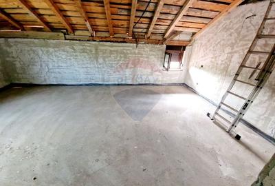 Casă individuală cu 15 camere cu Garaj în Girov - 24