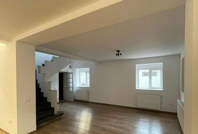 Vila, P+1, Zona Unirii, Central. - 14