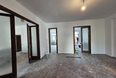 Apartament cu 4 camere decomandat în Eminescu - 8