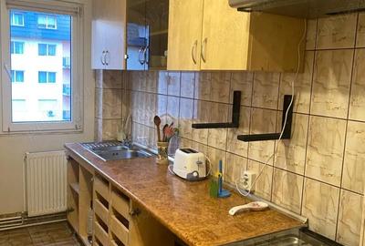 Apartament cu 2 camere semidecomandat, mobilat în Central - 1