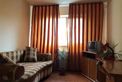 Vanzare apartament 3 camere, zona Vest (ID 657) - 3