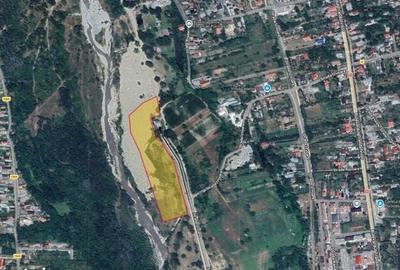 Teren de 26000 mp, în Central - 1