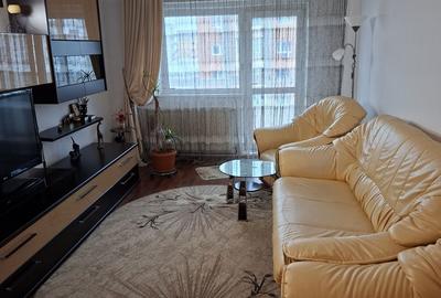 Apartament cu 3 camere decomandat în Central - 8