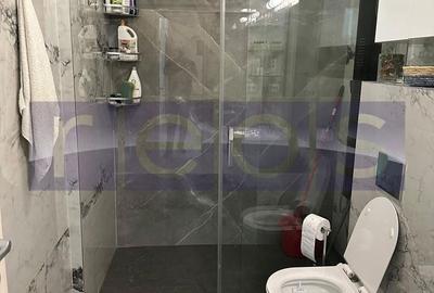 Apartament cu 3 camere decomandat, mobilat în Vitan