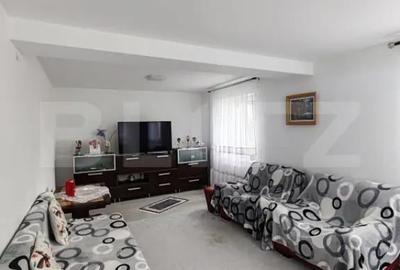 Casă cu 7 camere cu Teren 720 Mp în Central - 1
