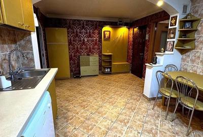 Apartament cu 3 camere decomandat în Central - 2