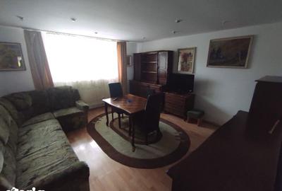 Apartament cu 2 camere decomandat, mobilat în Central