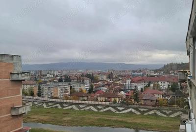 Oportunitate-Apartament 3 camere, 83,78 mp, vedere panoramica , zona Zavoi Rm Valcea - 1