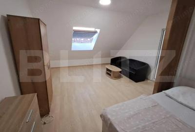 Apartament tip mansarda in zona porii, parcare inclusa - 3