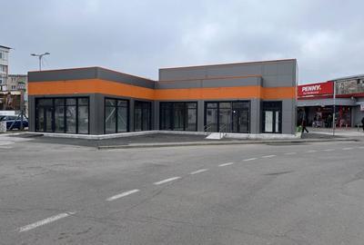 Spațiu comercial, de 50 mp, în Central - 4