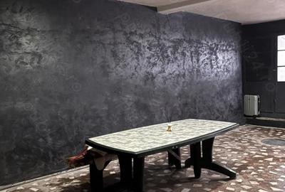 Casă cu 4 camere în Central - 2