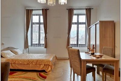 Apartament 4 Camere Vanzare - Piata Sfatului - 5