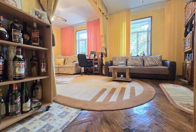 Titulescu - Cuza - Petrom, apartament in vila, 81 mp, centrala proprie