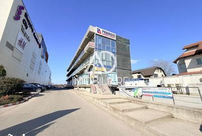 Spațiu comercial, de 43 mp, în Central