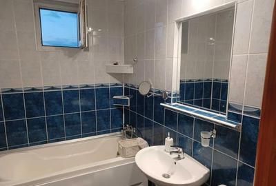 Apartament cu 3 Camere Decomandate Zona Obcini - 2