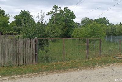 Teren de 790 mp, în Pârscov - 3
