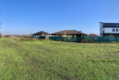 Teren priveliste deschisa, cu utilitati, zona retrasa, langa lac si padure - 5