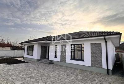 Casă cu 4 camere cu Teren 560 Mp în Micești - 3