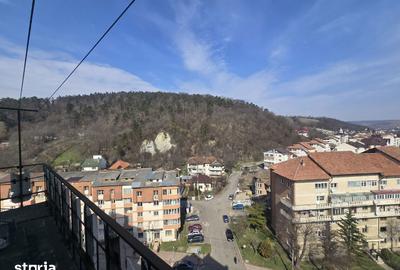 Garsonieră decomandată în Central - 7