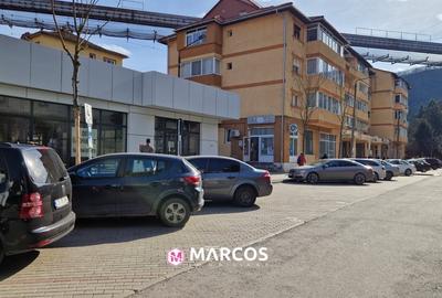 Spațiu comercial, de 511 mp, în Central - 3