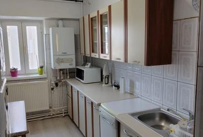 Apartament cu 3 camere decomandat în Capitol - 6