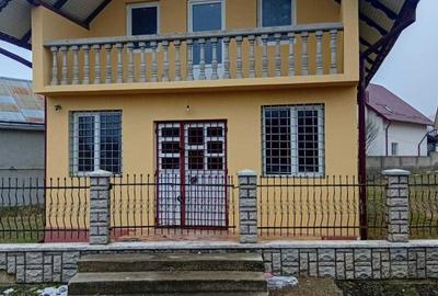 Casă cu 3 camere în Central - 2