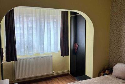 Apartament cu 4 camere decomandat, mobilat în Soarelui - 1