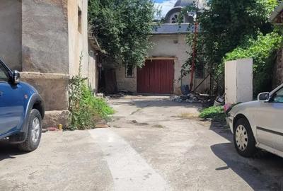 Spațiu comercial, de 100 mp, în Central - 4