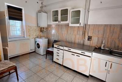 Casă individuală cu 6 camere cu Teren 165 Mp în Tomis I - 7