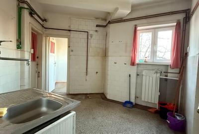 Apartament cu 3 camere semidecomandat în Calea Victoriei - 5