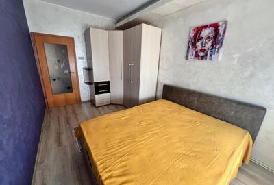 Apartament cu 2 camere decomandat, mobilat în Tractorul - 5