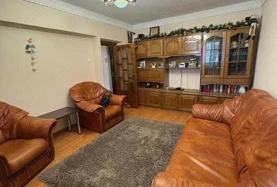 Apartament cu 3 camere decomandat în Micro 18 - 7