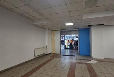 Spațiu comercial, de 170 mp, în Central - 3