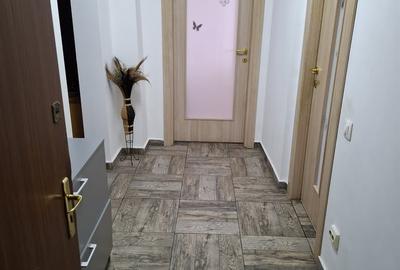 Apartament cu 3 camere decomandat în Sebastian - 11