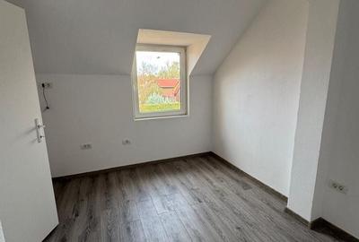 Casă cu 3 camere cu Canalizare în 3 Insule - 10