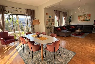 Casă cu 4 camere în Central - 2