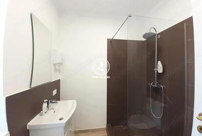 Casă cu Teren 336 Mp în Central - 3