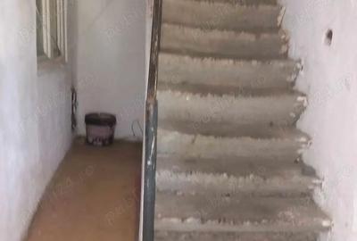 Casă individuală cu 6 camere cu Canalizare în Alexandriei - 4